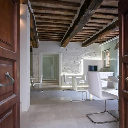 Degli Affreschi Szálloda 3*