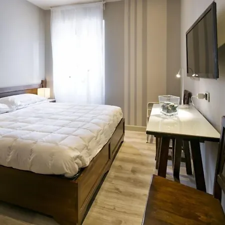 Degli Affreschi Szálloda