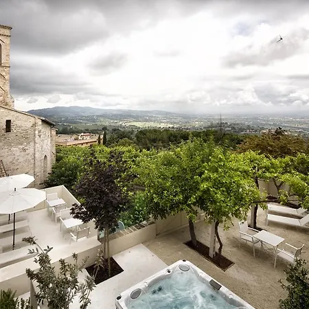 Szálloda Degli Affreschi Montefalco