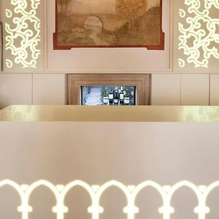 Hotel Degli Affreschi 3*