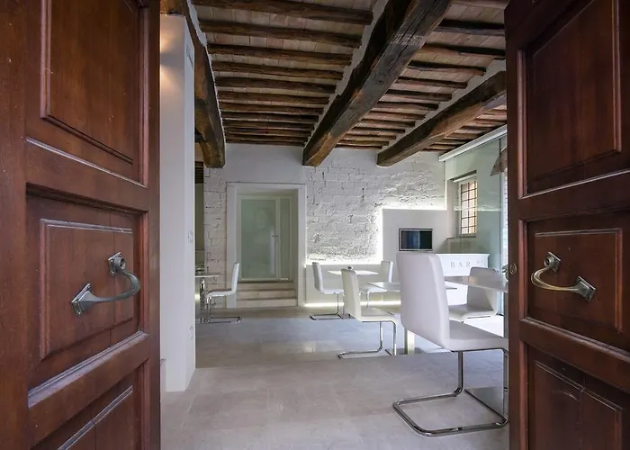 Degli Affreschi Hotel 3*