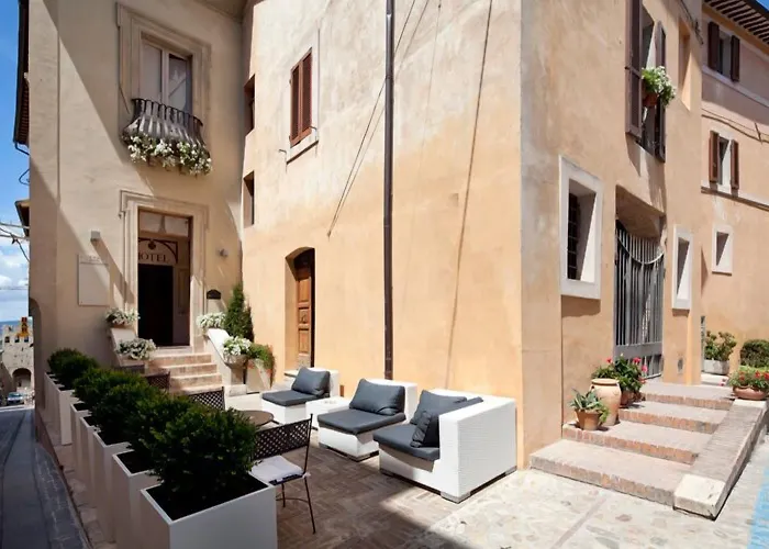 Degli Affreschi 3* Montefalco