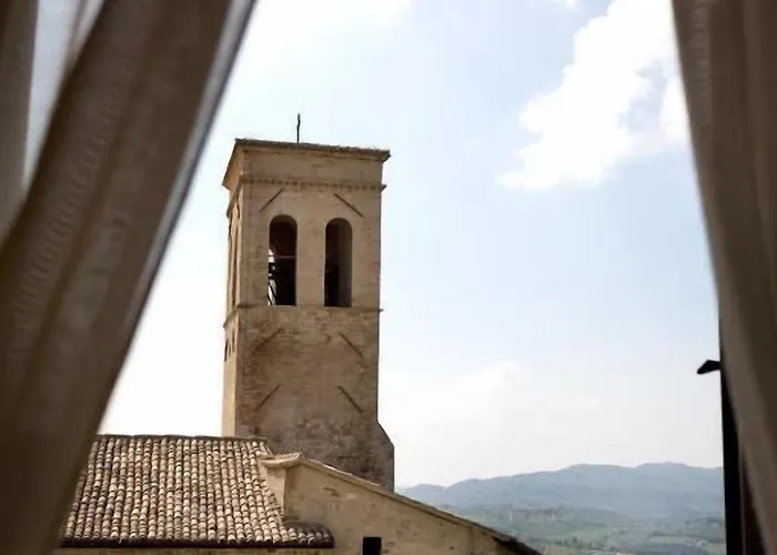 Hotel Degli Affreschi 3*